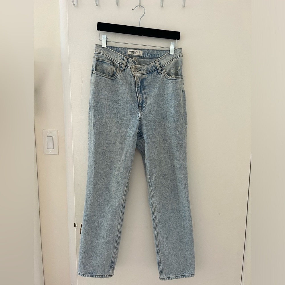 Ultra High Rise 90s straight jeans